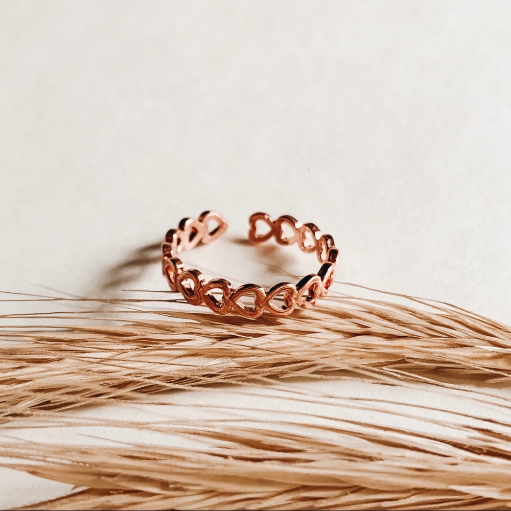 Rose Gold Heart Open Braided Dainty Ring - Picture 2 of 2